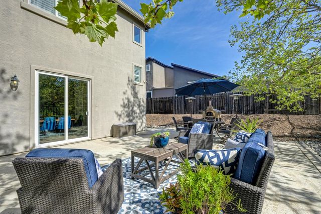 1892 Swinton Dr, Folsom, CA 95630