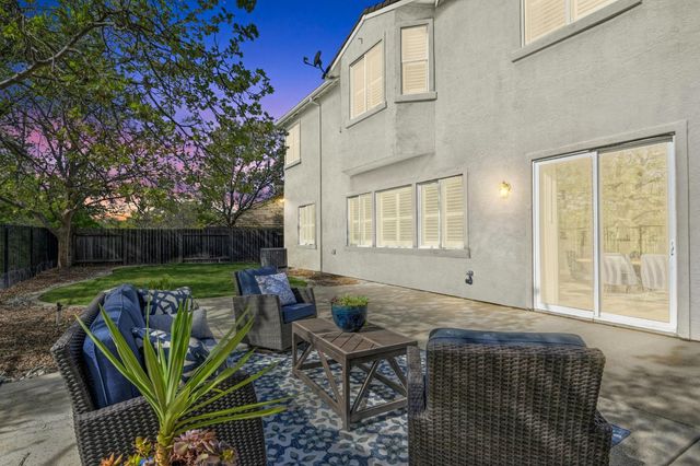 1892 Swinton Dr, Folsom, CA 95630