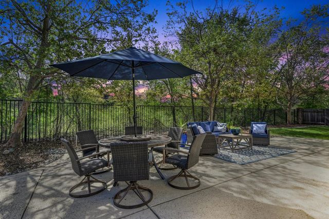 1892 Swinton Dr, Folsom, CA 95630