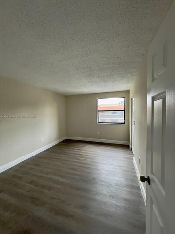 200 W Park Dr 207-1, Miami, FL 33172