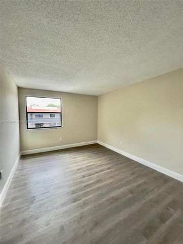 200 W Park Dr 207-1, Miami, FL 33172