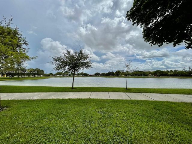 200 W Park Dr 207-1, Miami, FL 33172