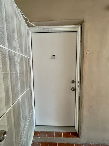 200 W Park Dr 207-1, Miami, FL 33172