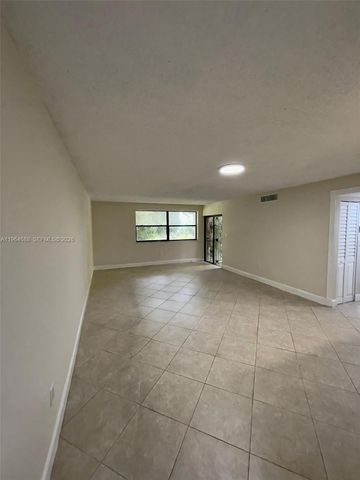 200 W Park Dr 207-1, Miami, FL 33172