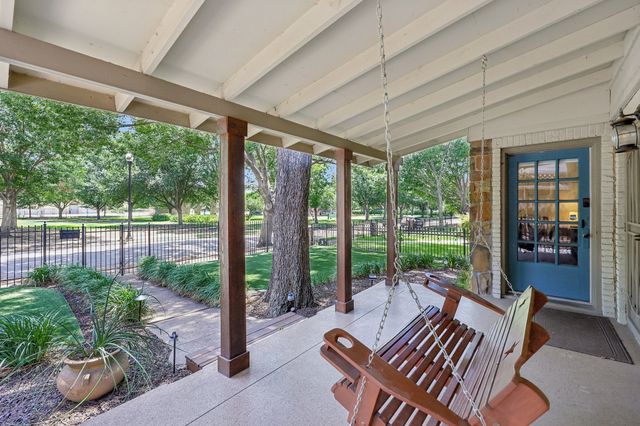 5207 Mission Avenue, Dallas, TX 75206