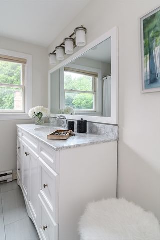 124 Everett St, Natick, MA 01760