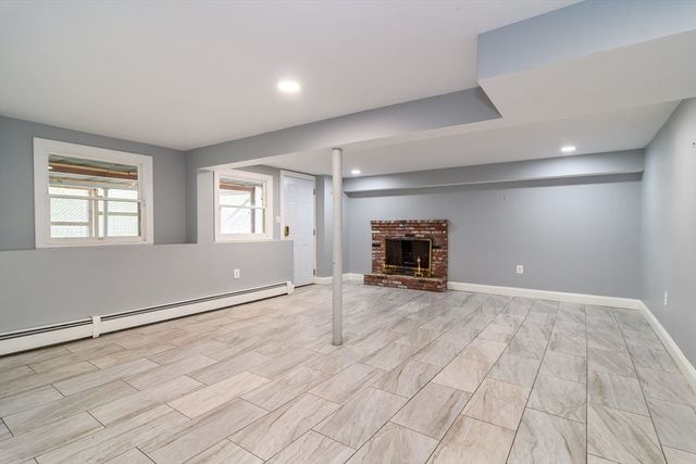 124 Everett St, Natick, MA 01760