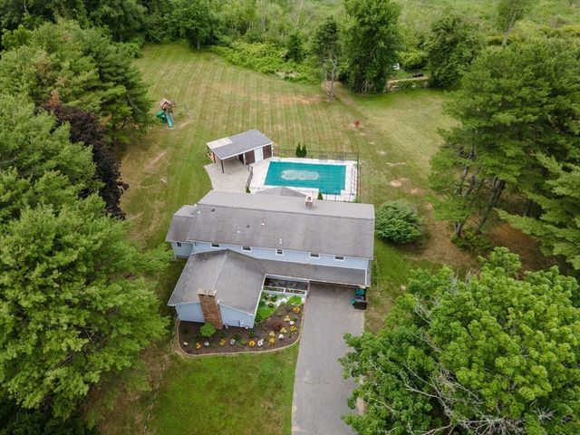124 Everett St, Natick, MA 01760