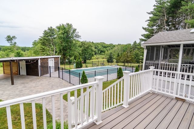 124 Everett St, Natick, MA 01760