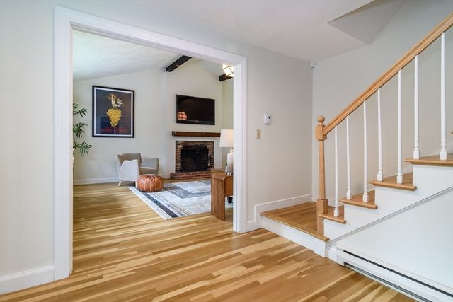 124 Everett St, Natick, MA 01760