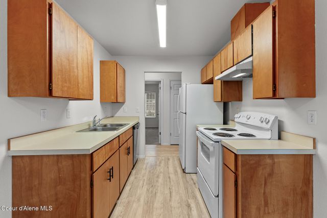 7005 W Timberline St, Rathdrum, ID 83858