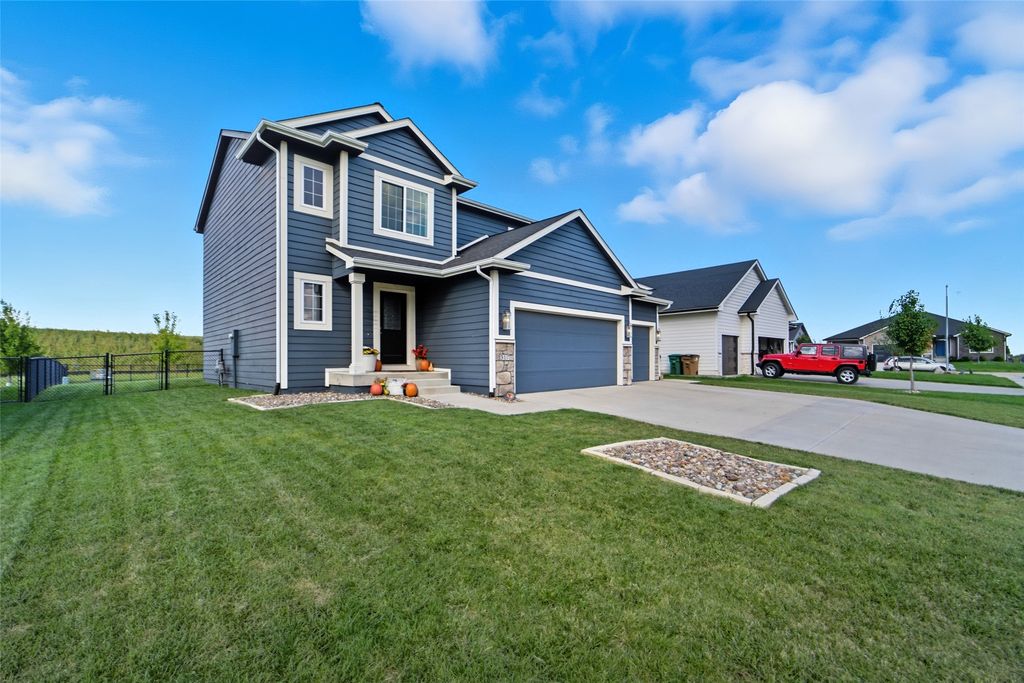 317 31st Street SE, Altoona, IA 50009