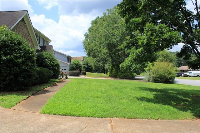 4814 DELGADO SW Drive, Lilburn, GA 30047