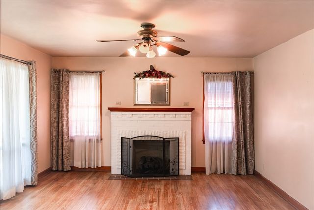 1316 W Dakota Avenue, Chickasha, OK 73018