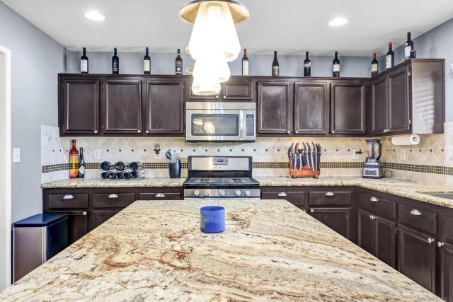 32662 Via Perales, Temecula, CA 92592