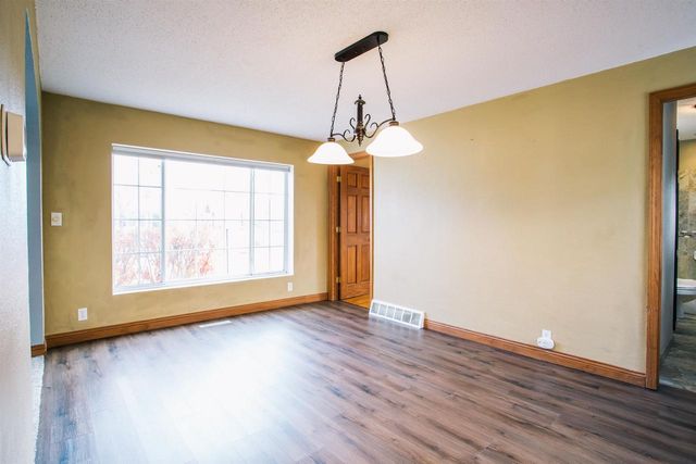 1212 HEWETT STREET, Neillsville, WI 54456