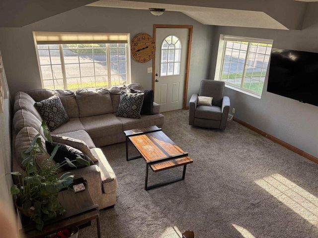 1212 HEWETT STREET, Neillsville, WI 54456