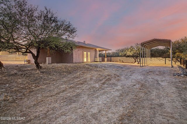 15660 N Pharlap Road, Tucson, AZ 85739