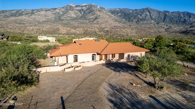 15660 N Pharlap Road, Tucson, AZ 85739