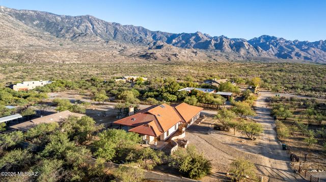 15660 N Pharlap Road, Tucson, AZ 85739