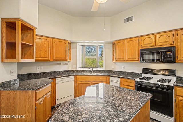 15660 N Pharlap Road, Tucson, AZ 85739