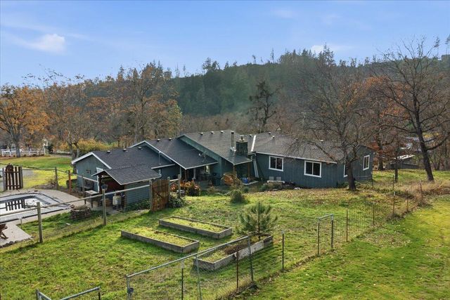 1360 Oxyoke Road, Grants Pass, OR 97526