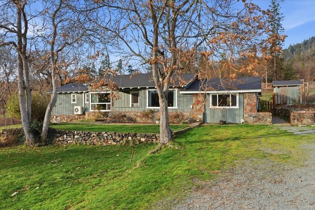 1360 Oxyoke Road, Grants Pass, OR 97526