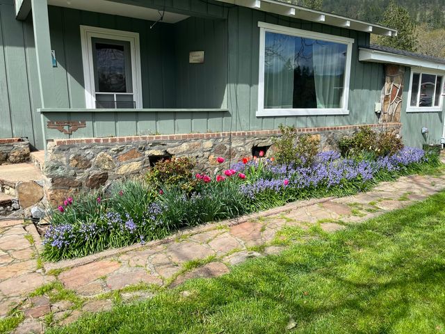 1360 Oxyoke Road, Grants Pass, OR 97526