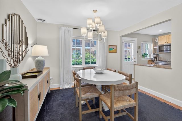 18 Still Street 25, Brookline, MA 02446