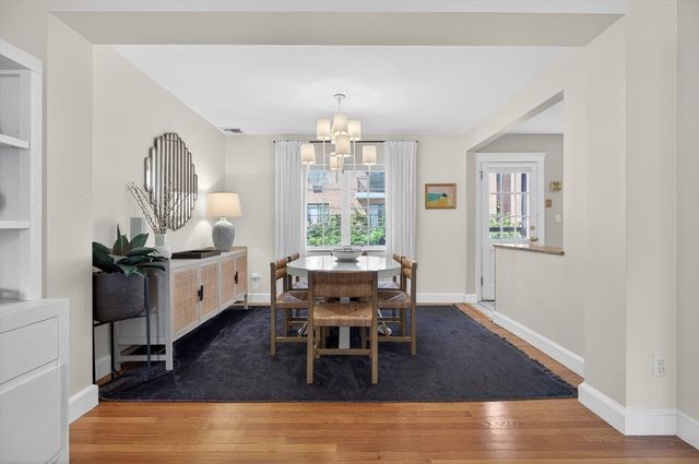 18 Still Street 25, Brookline, MA 02446