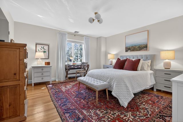 18 Still Street 25, Brookline, MA 02446