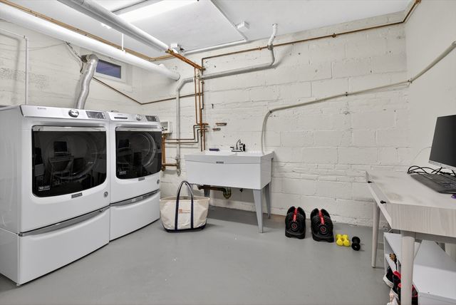 18 Still Street 25, Brookline, MA 02446