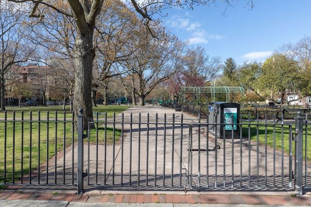 18 Still Street 25, Brookline, MA 02446