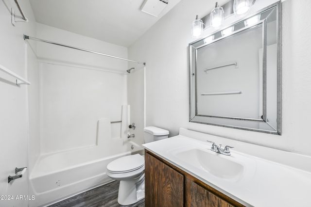436 W Clark Street Apt 101, Mesa, AZ 85201