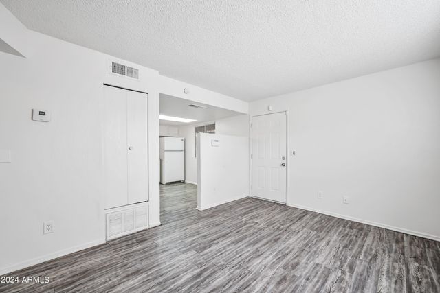 436 W Clark Street Apt 101, Mesa, AZ 85201