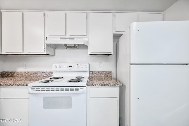 436 W Clark Street Apt 101, Mesa, AZ 85201