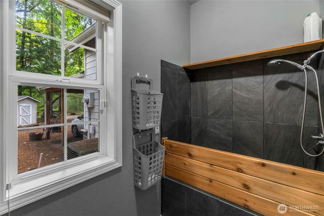 1130 E Sunset Hill Road, Shelton, WA 98584