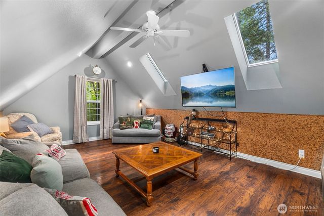 1130 E Sunset Hill Road, Shelton, WA 98584