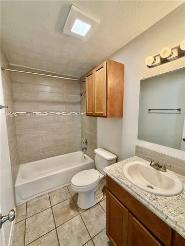 1900-1910 Finfeather, Bryan, TX 77801