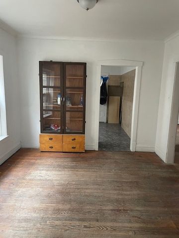 1320 Wisconsin Avenue, Berwyn, IL 60402