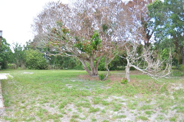 300 Darrow Avenue, Melbourne, FL 32901