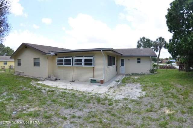 300 Darrow Avenue, Melbourne, FL 32901