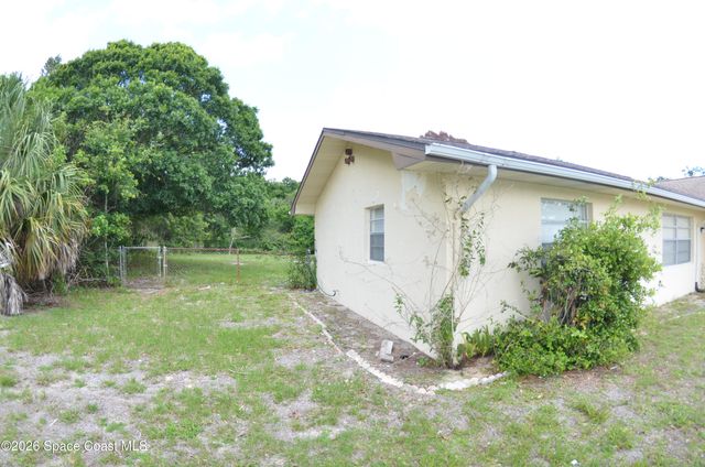 300 Darrow Avenue, Melbourne, FL 32901
