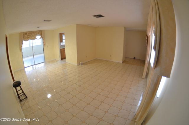 300 Darrow Avenue, Melbourne, FL 32901