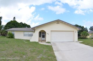 300 Darrow Avenue, Melbourne, FL 32901