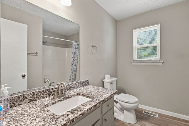 147 Medearis Dr, Old Hickory, TN 37138
