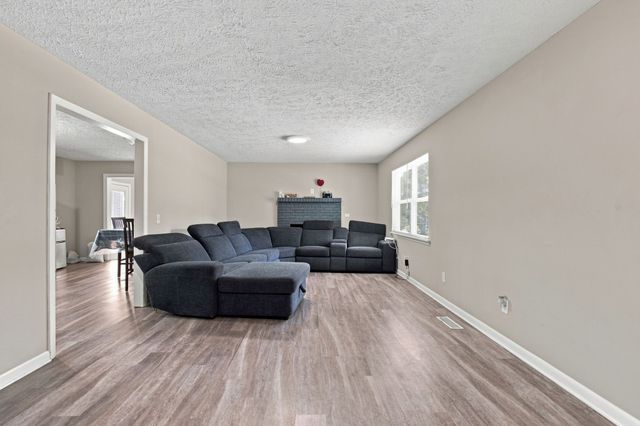 147 Medearis Dr, Old Hickory, TN 37138