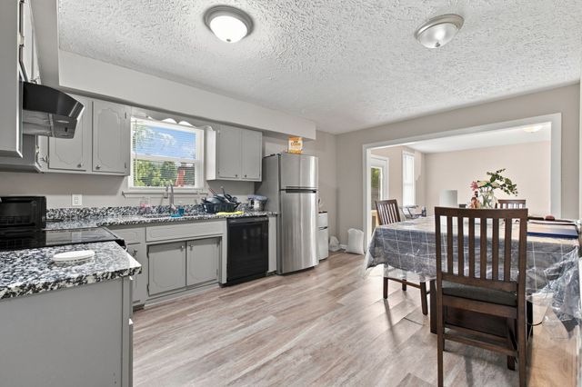 147 Medearis Dr, Old Hickory, TN 37138