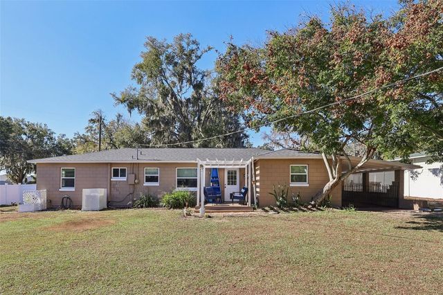 1111 N PALMETTO CIRCLE, Eustis, FL 32726