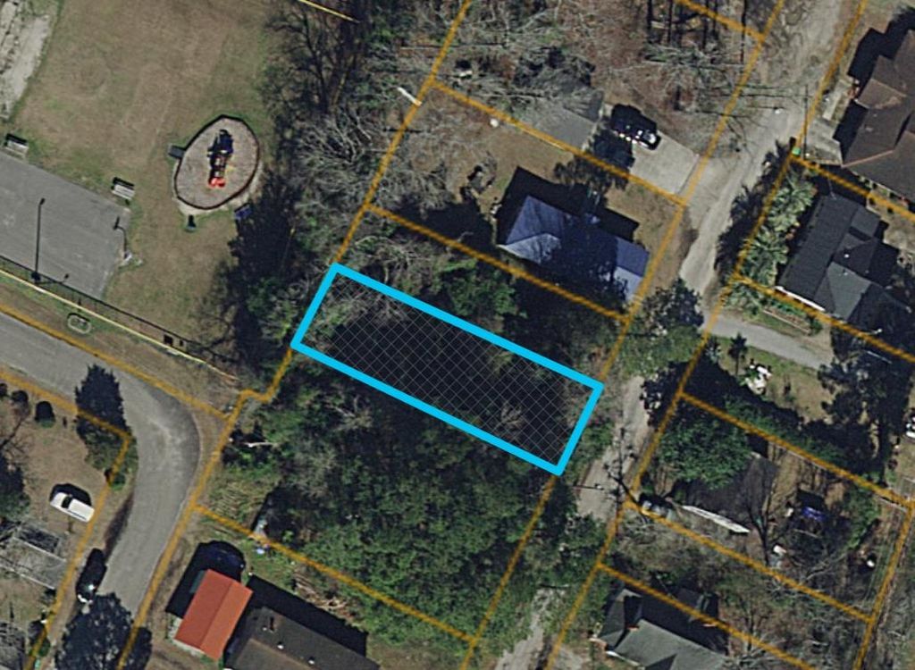 5115 Dewitt St., Loris, SC 29569